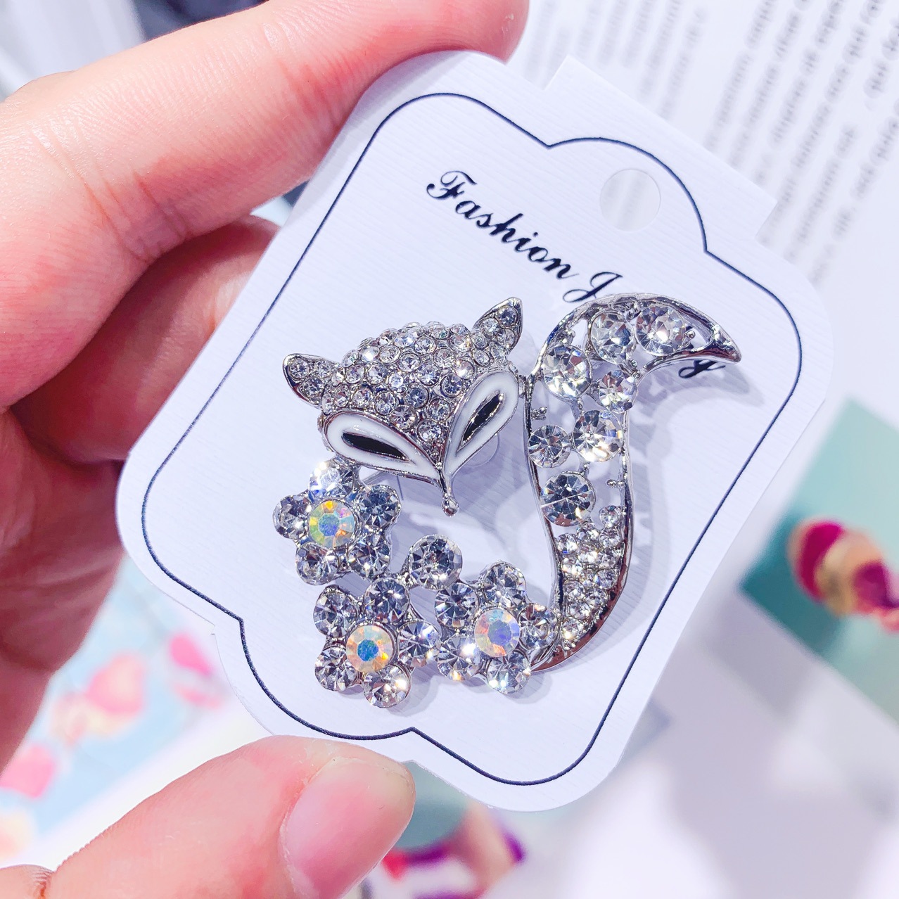 Ladies Brooch Women's Simple F - Women'S Fashion Essentials recension och pris