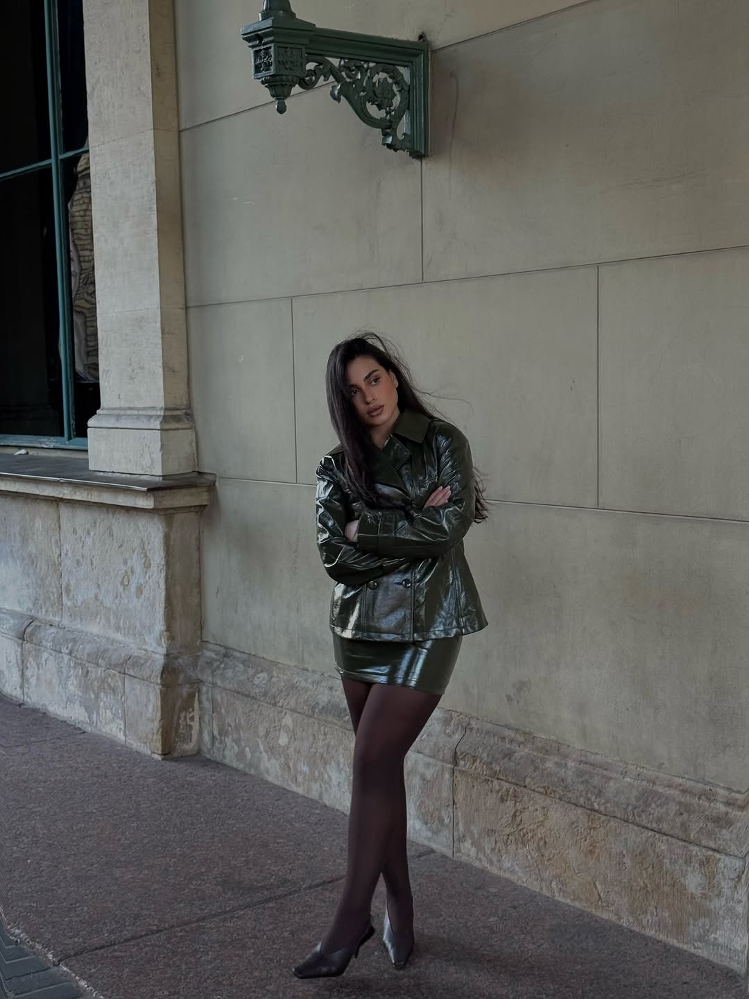 Dark Brown Patent Leather Skir - Women'S Fashion Leather Jacket recension och pris