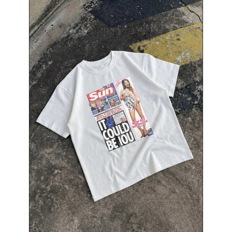 Female Vintage Newspaper T‑Shi - Women'S Fashion Magazines recension och pris